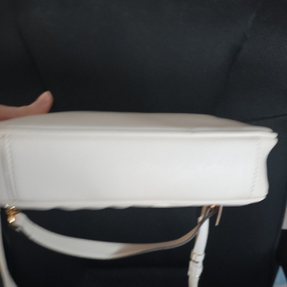 Juicy Couture Cream Quilted Shoulder Bag With Crossbody Strap - Picture 8 of 11